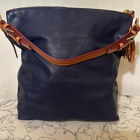 Handbag - Picture 3 of 11